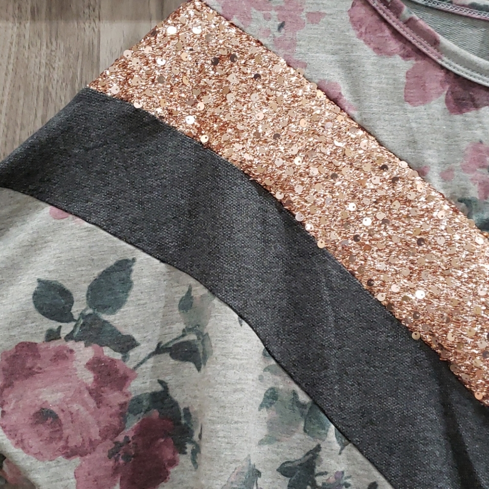 Sequin pull over - Picture 2 of 4